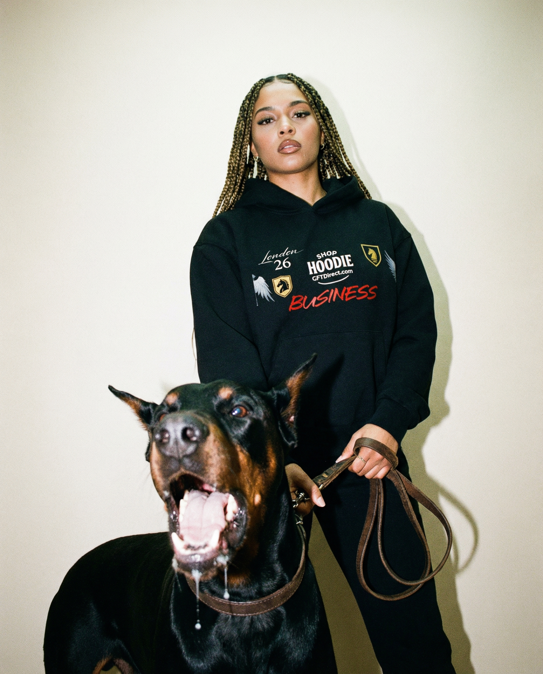 Sweat à capuche en polaire épaisse Essential par Shop Hoodie